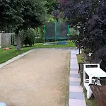 Spacious With Large Garden Schoppen