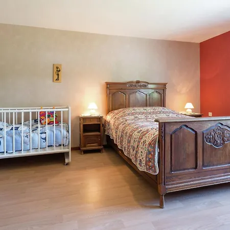 בית נופש Spacious With Large Garden *