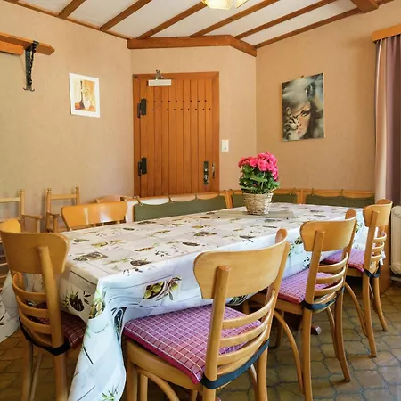 Spacious With Large Garden בית נופש Schoppen