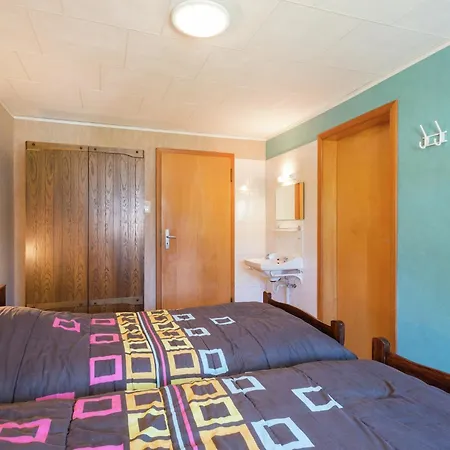 Spacious With Large Garden בית נופש Schoppen