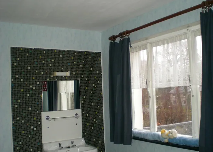 Spacious With Large Garden Holiday home