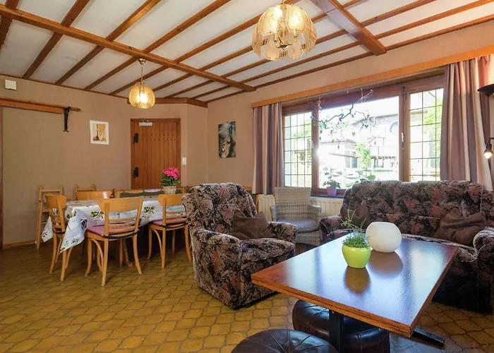 Holiday home Spacious With Large Garden *