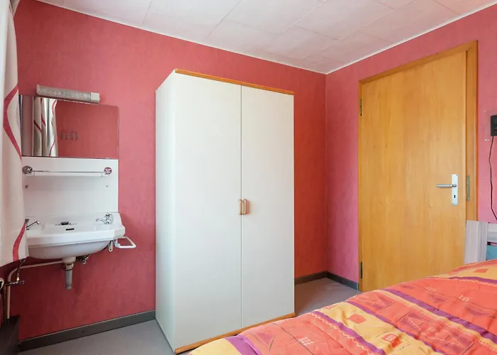 Spacious With Large Garden