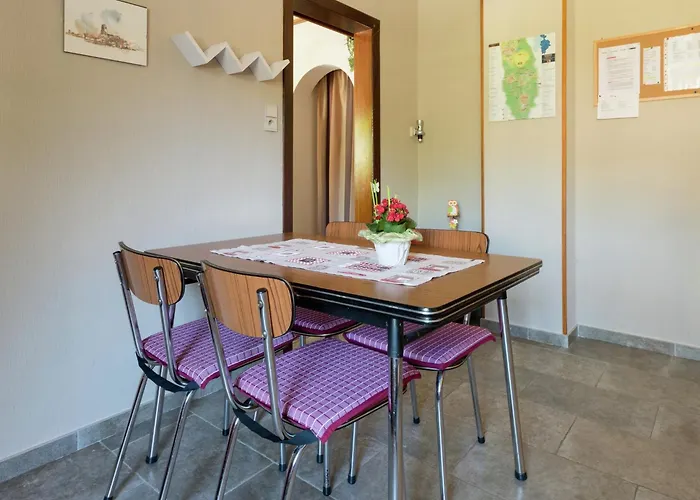 Holiday home Spacious With Large Garden *