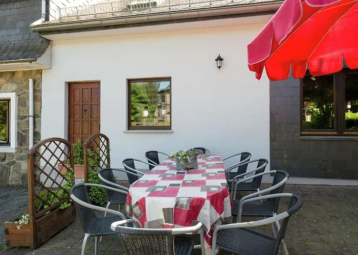 Holiday home Spacious With Large Garden Schoppen