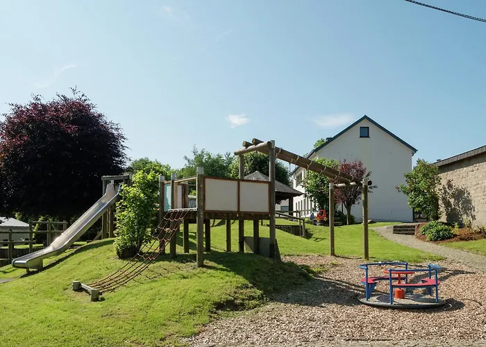 Holiday home Spacious With Large Garden
