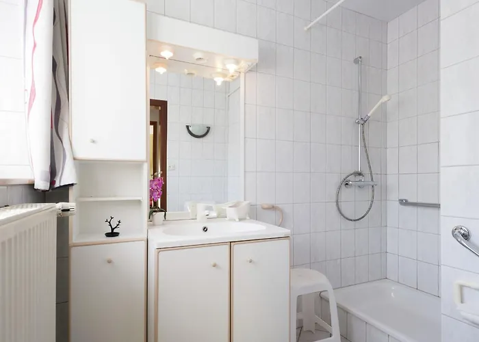 Spacious With Large Garden Holiday home