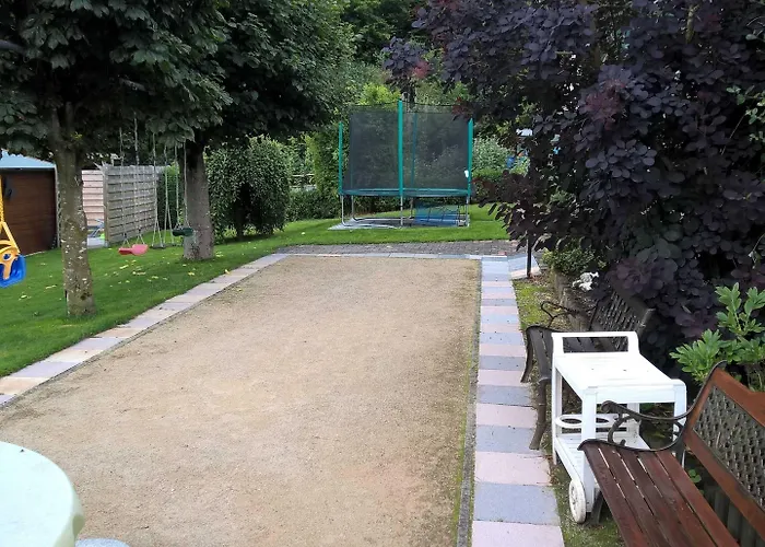 Spacious With Large Garden Schoppen